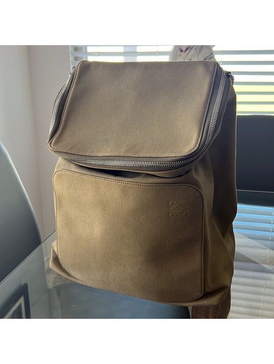LOEWE Calfskin Small Goya Backpack in Olive Green, EXCELLENT! main image 9